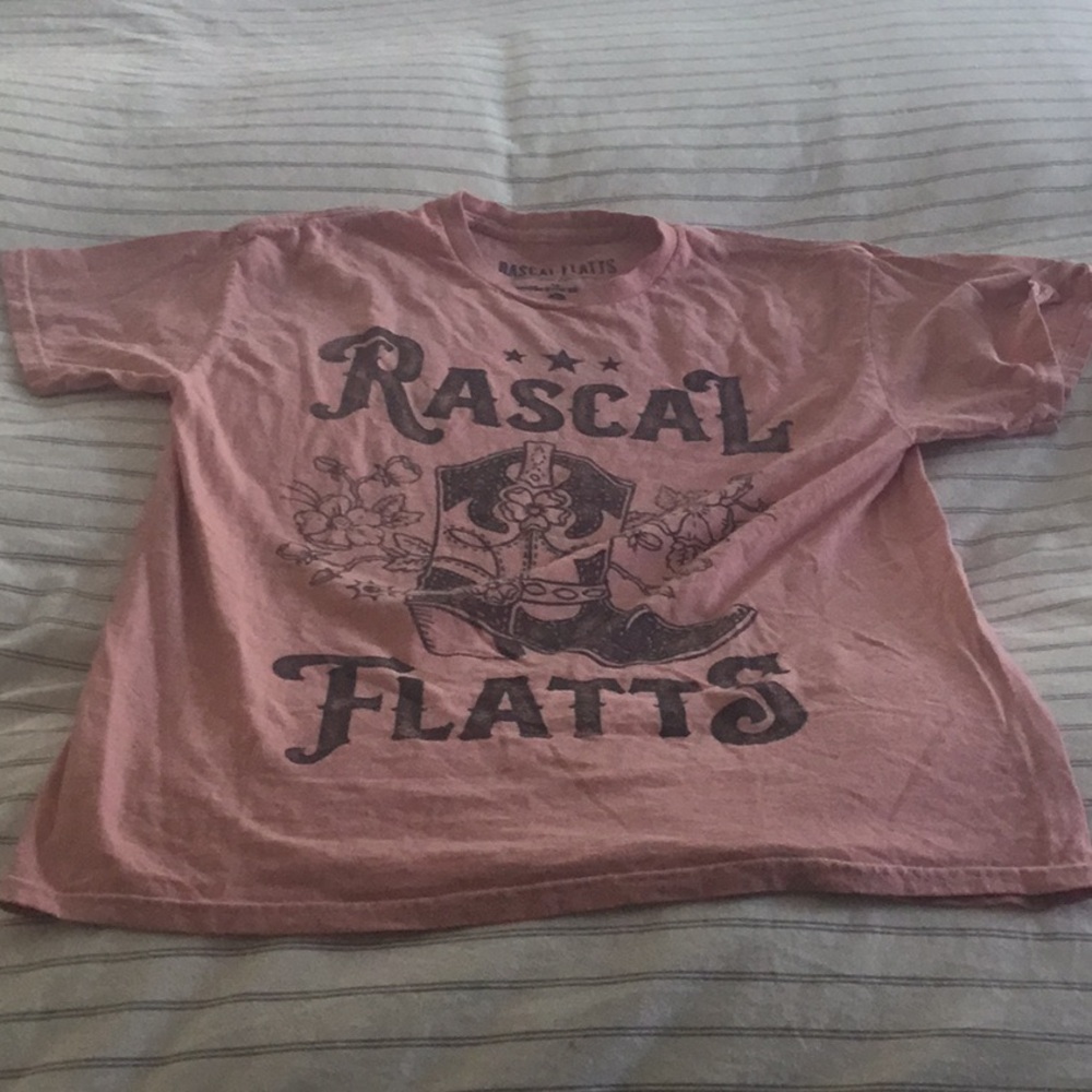 Kids Pink Graphic T-Shirt. Rascal Flatts size s. 100% cottage